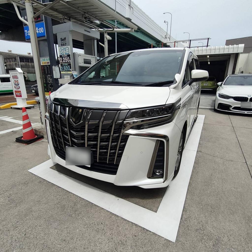 トヨタ アルファード フェンダー へこみ