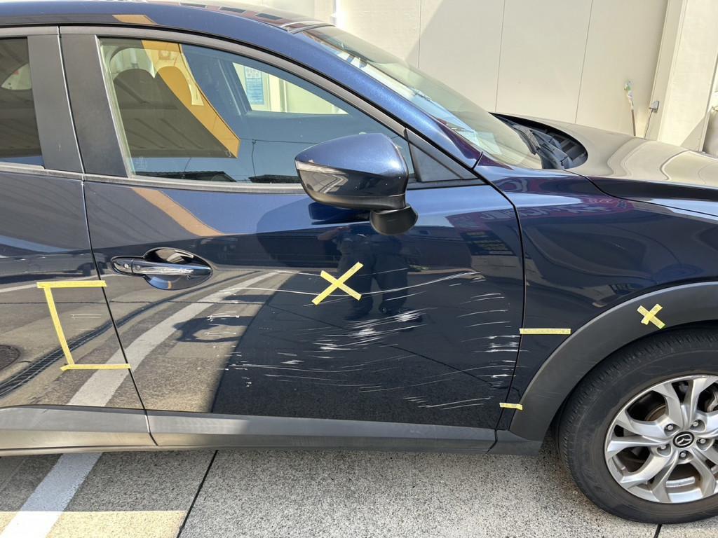  ＣＸ－３ へこみ修理前