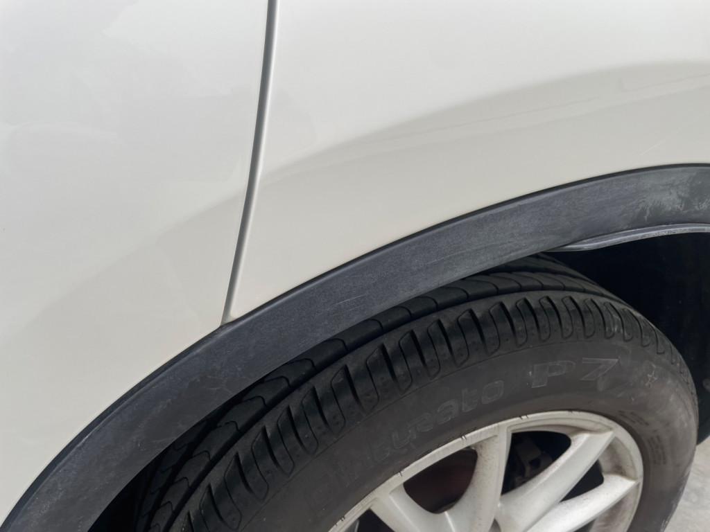  ＢＭＷ　Ｘ１ へこみ修理後