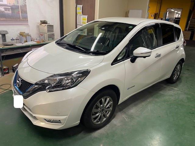 日産 ノート ドア へこみ