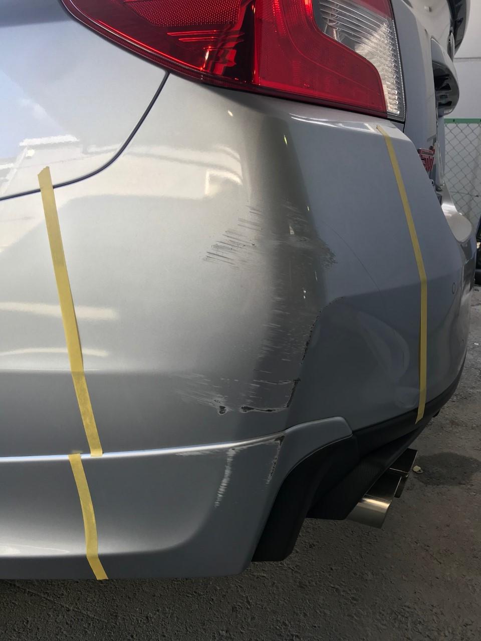  ＷＲＸ　ＳＴＩ エグレ修理前