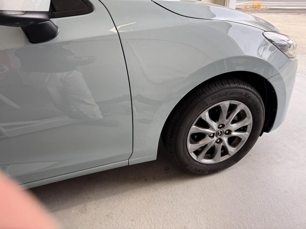  ＭＡＺＤＡ２ へこみ修理後