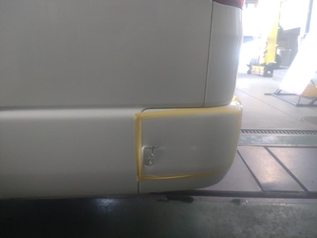  レジアスエースバン エグレ修理前