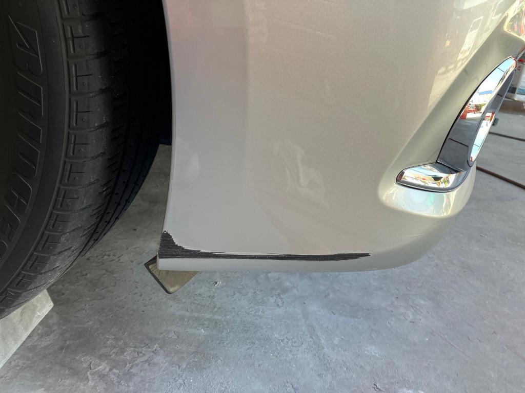  クラウンマジェスタ エグレ修理前