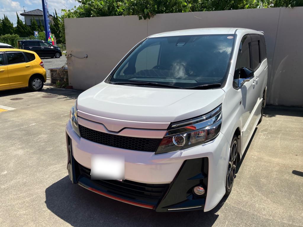 トヨタ ヴォクシー バンパー エグレ