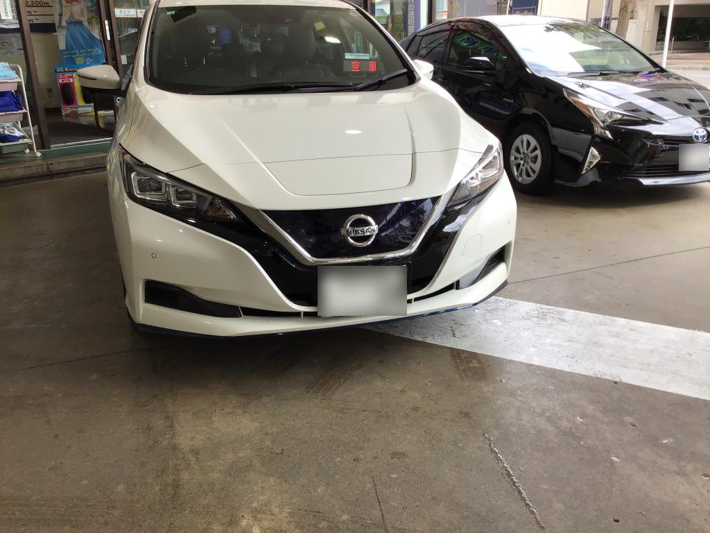 日産 リーフ フェンダー へこみ