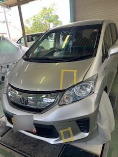  フリード エグレ修理前