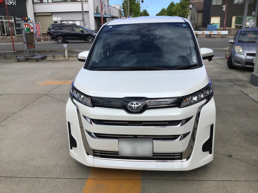 トヨタ ノア ドア へこみ