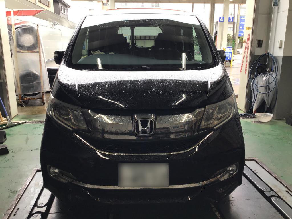 ホンダ ステップワゴン バンパー へこみ