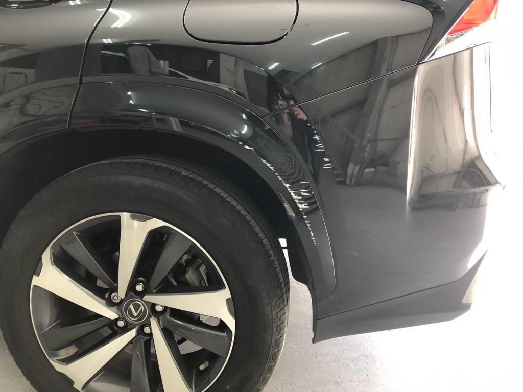  レクサス　ＮＸ３００ｈ エグレ修理前