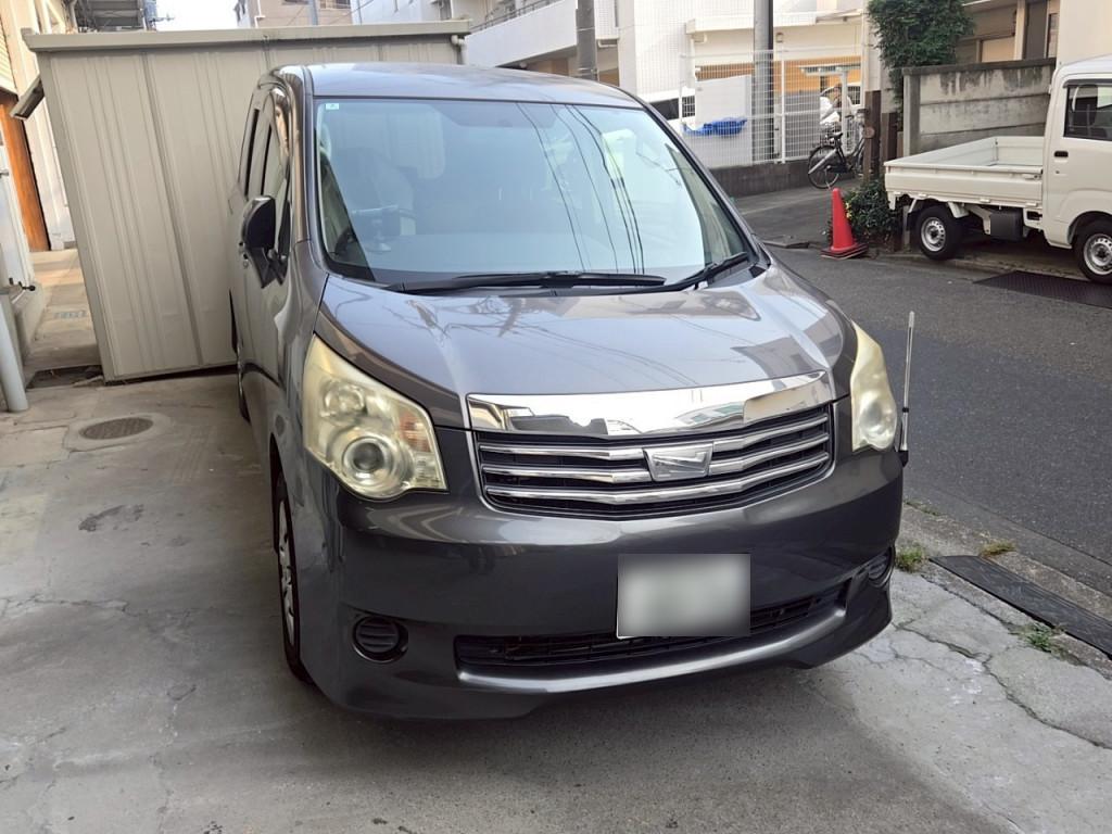 トヨタ ノア フェンダー へこみ