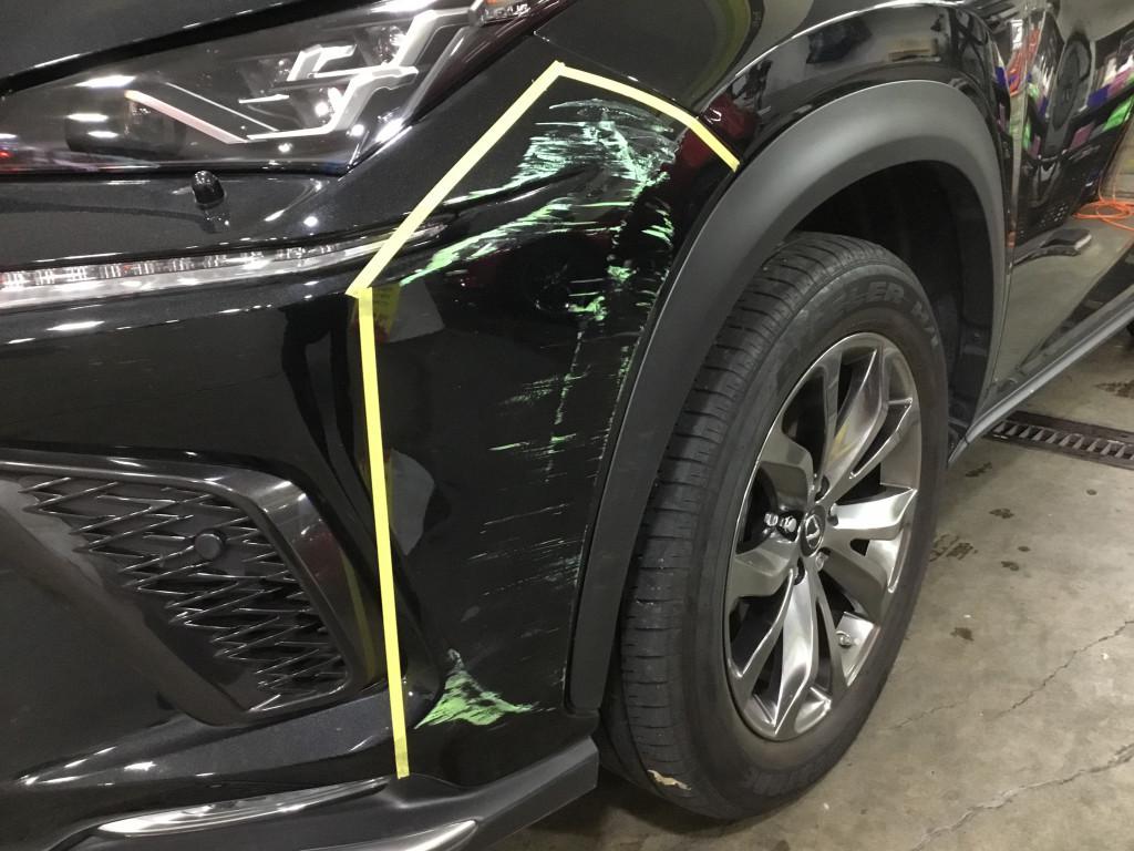  レクサス　ＮＸ３００ｈ エグレ修理前
