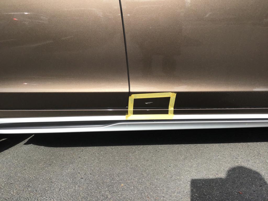  ボルボ　Ｖ６０ へこみ修理前