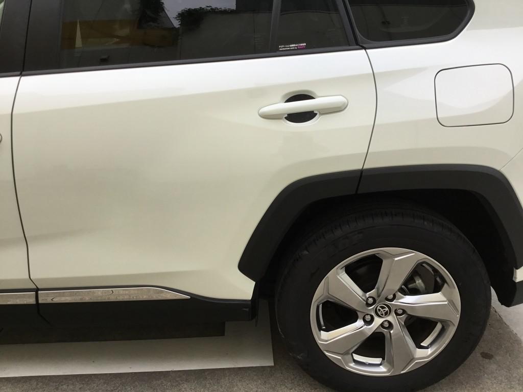 ピッカーズ呼続店 ｒａｖ４ へこみ修理 10 03 の詳細 板金 車のキズ へこみ修理 ピッカーズ