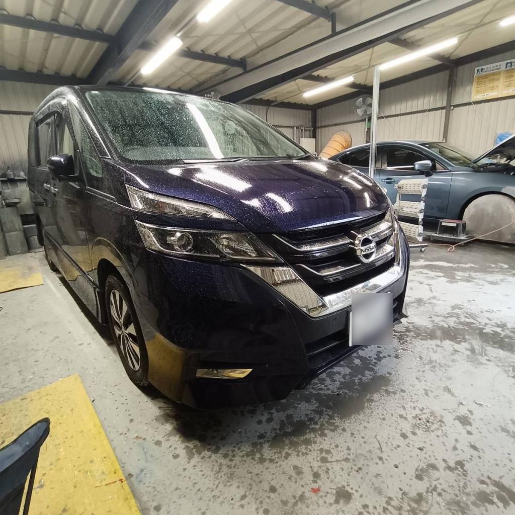 日産 セレナ フェンダー へこみ