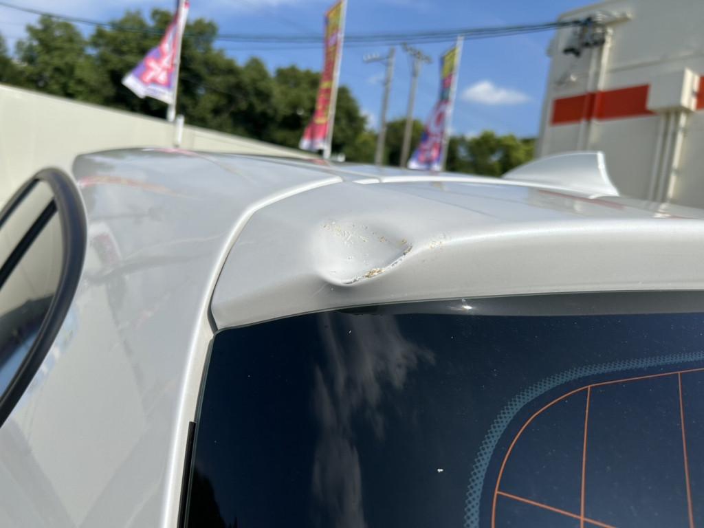  ＢＭＷ　１シリーズ へこみ修理前