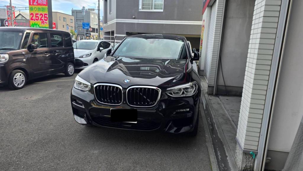 ＢＭＷ ＢＭＷ　Ｘ４ ドア へこみ