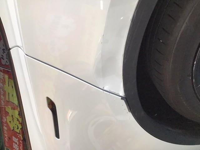  テスラ　モデルＹ へこみ修理前