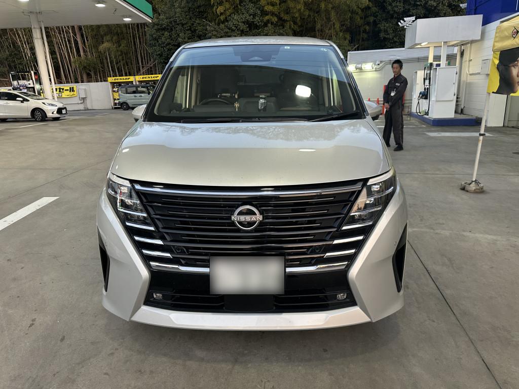 日産 セレナ バンパー エグレ