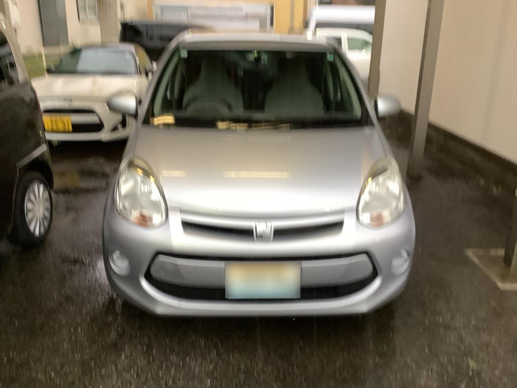トヨタ パッソ フェンダー へこみ