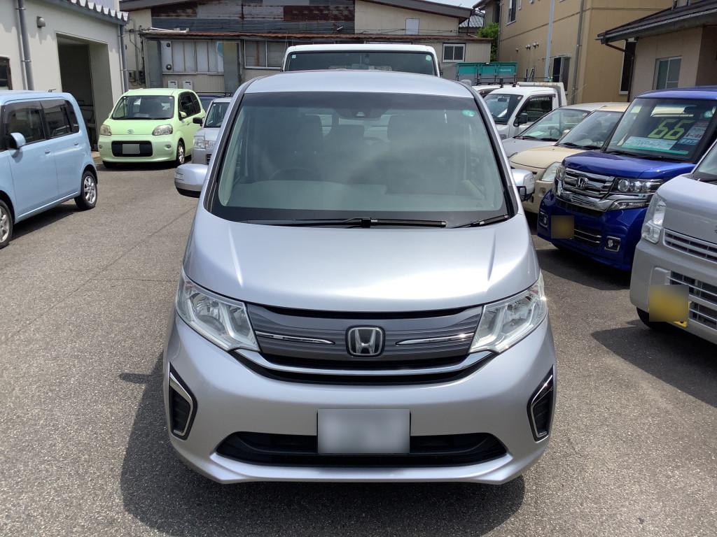 ホンダ ステップワゴン ハッチバック へこみ