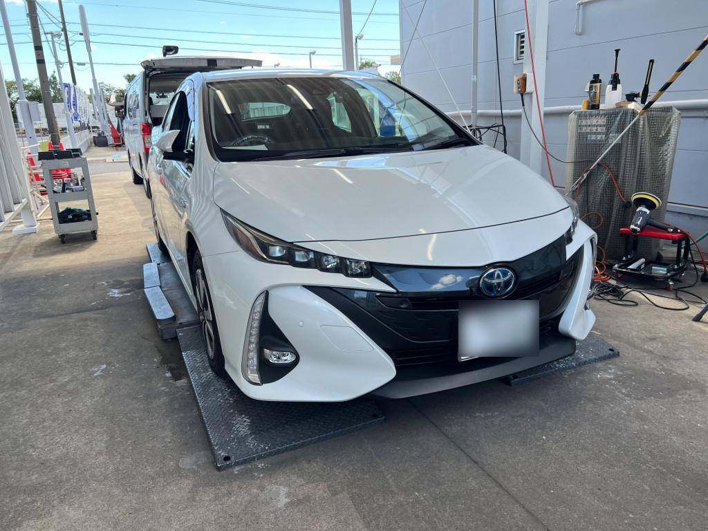 トヨタ プリウスＰＨＶ バンパー エグレ