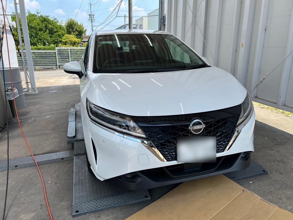日産 ノート バンパー 線キズ