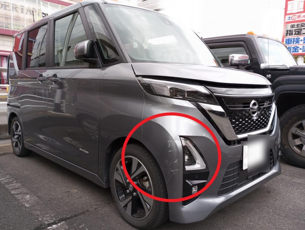  ルークス 線キズ修理前