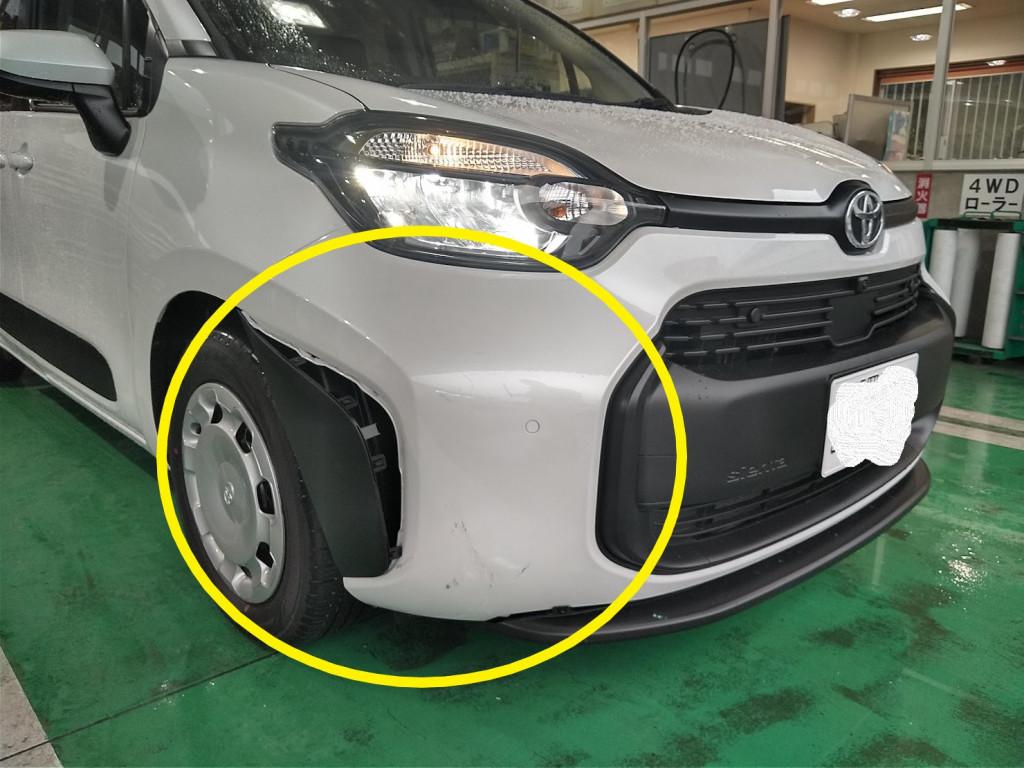  シエンタ　ハイブリッド エグレ修理前
