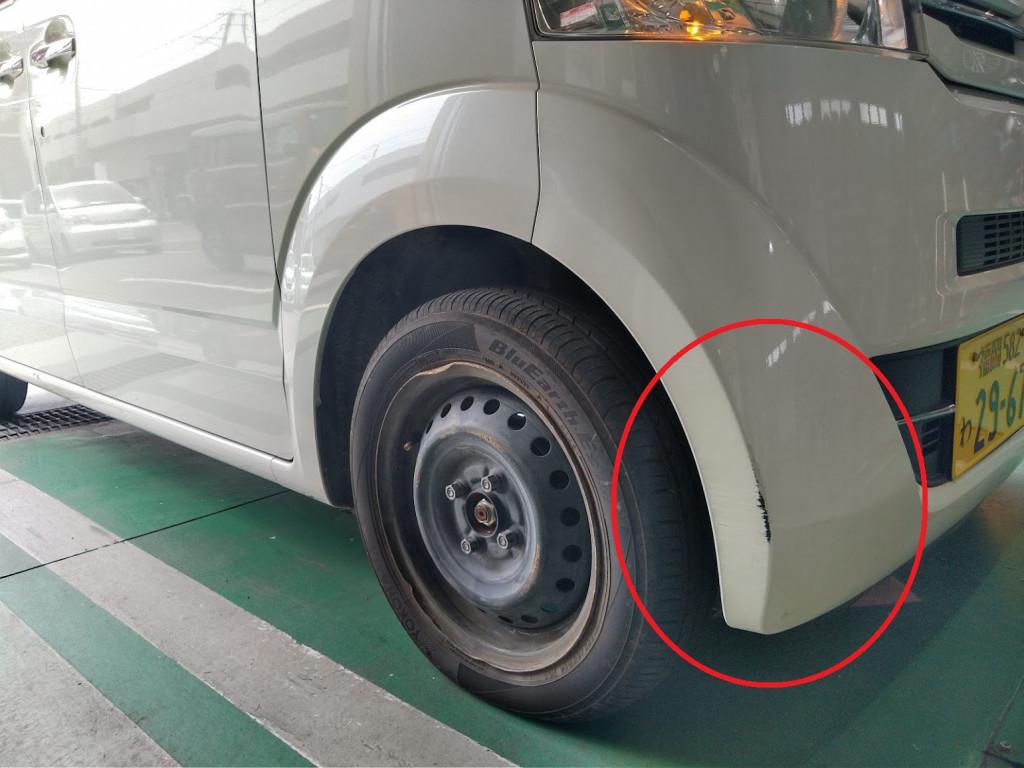 ホンダ Ｎ　ＢＯＸ バンパー 線キズ