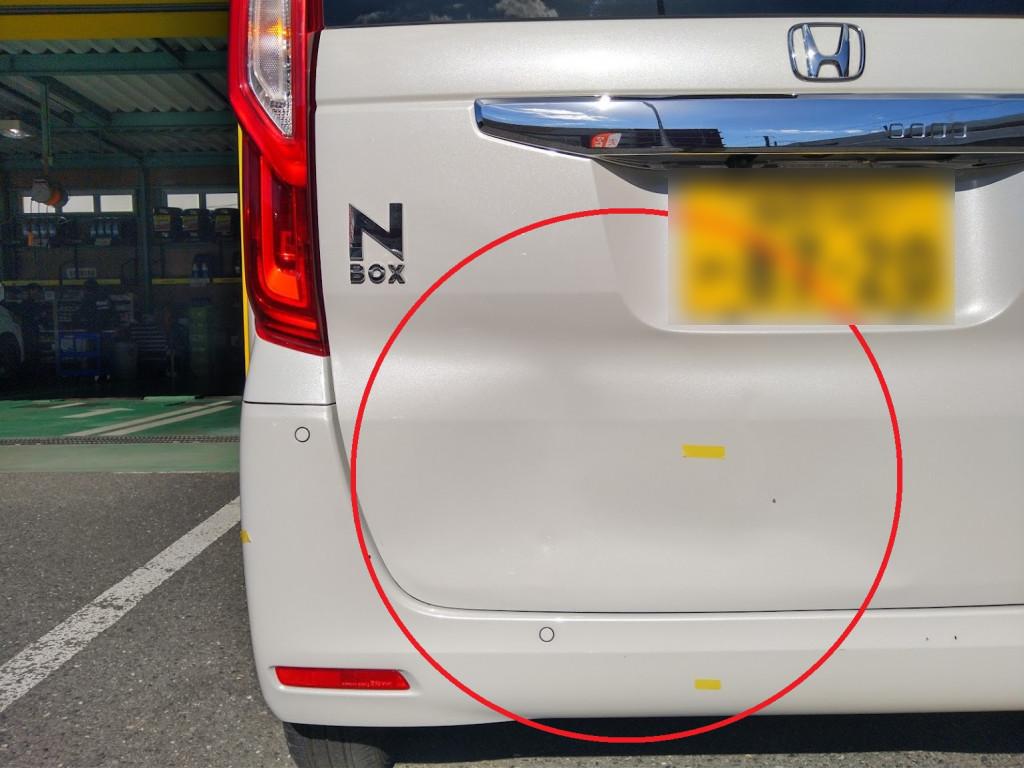 ホンダ Ｎ　ＢＯＸ ハッチバック へこみ