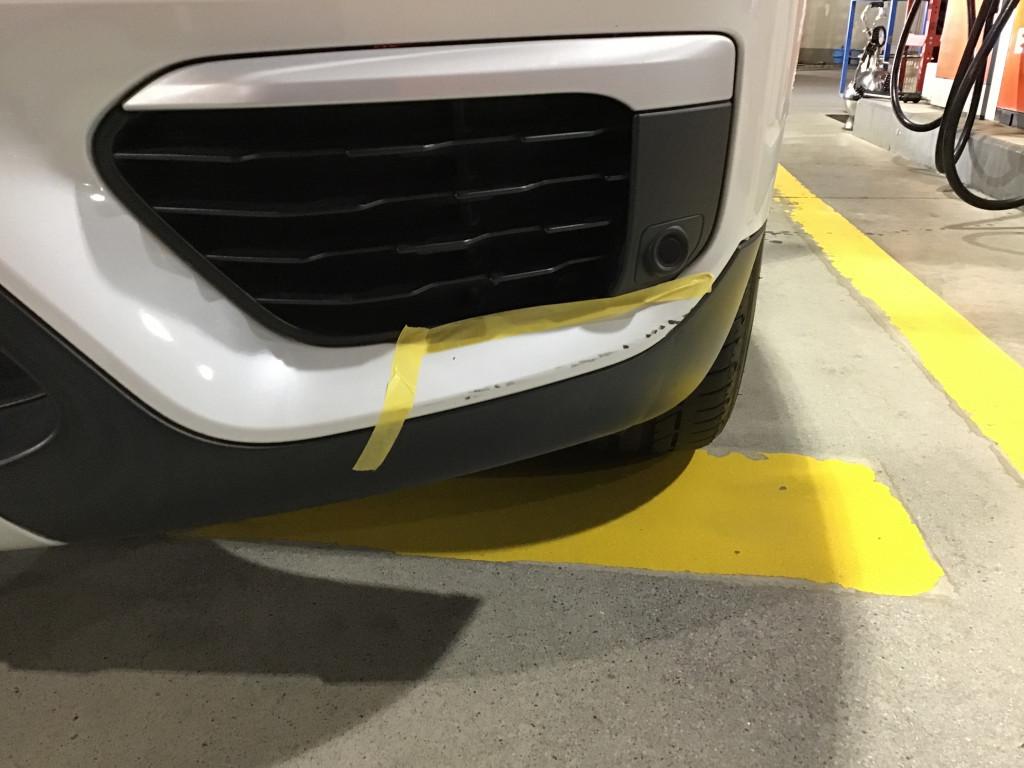  ＢＭＷ　Ｘ１ エグレ修理前