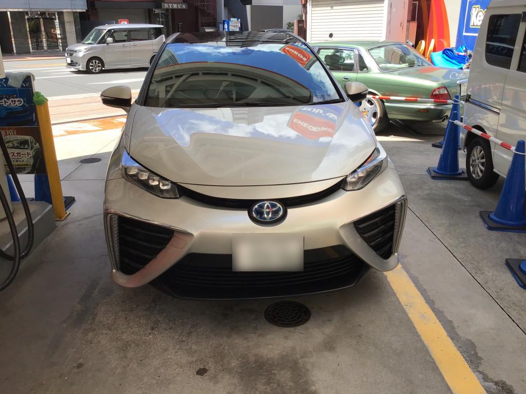 トヨタ ＭＩＲＡＩ ドア へこみ