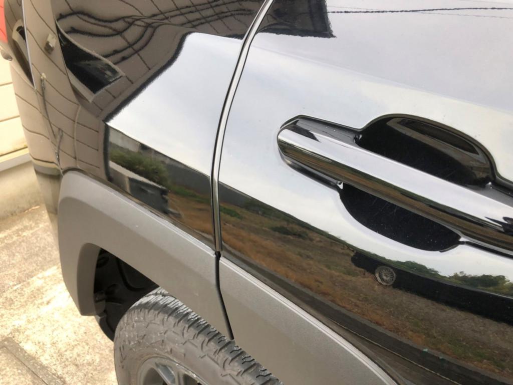  ＲＡＶ４ へこみ修理後