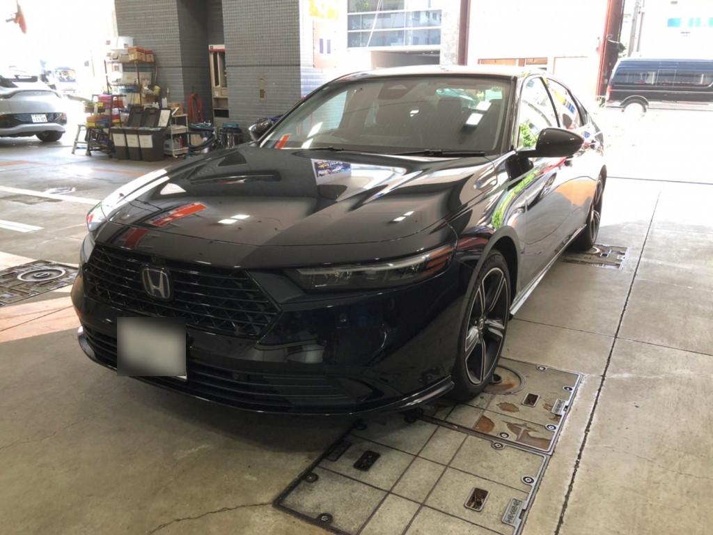ホンダ アコード　ハイブリッド ドア へこみ