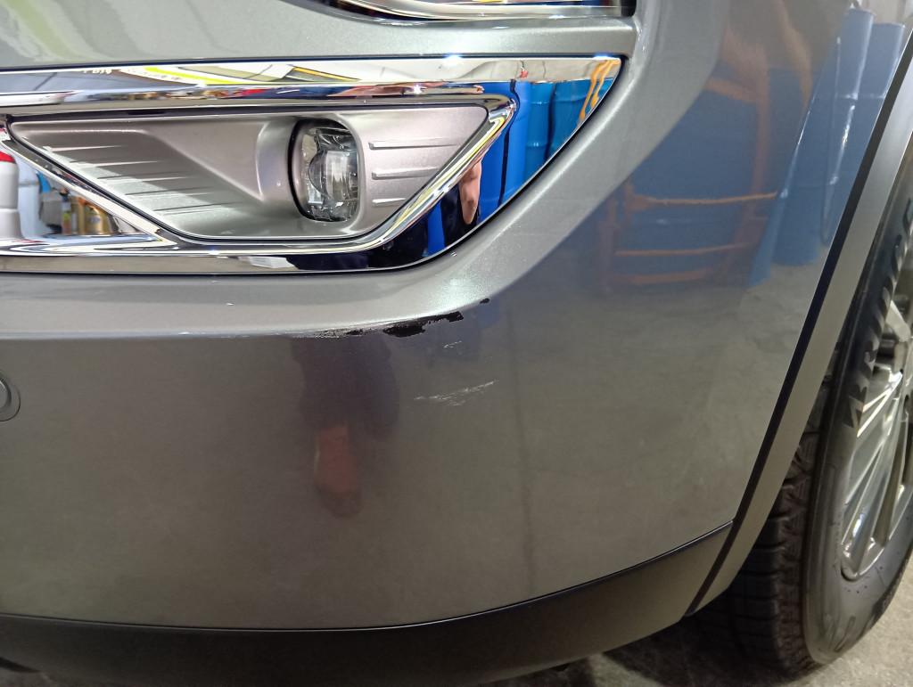  アウトランダーＰＨＥＶ へこみ修理前