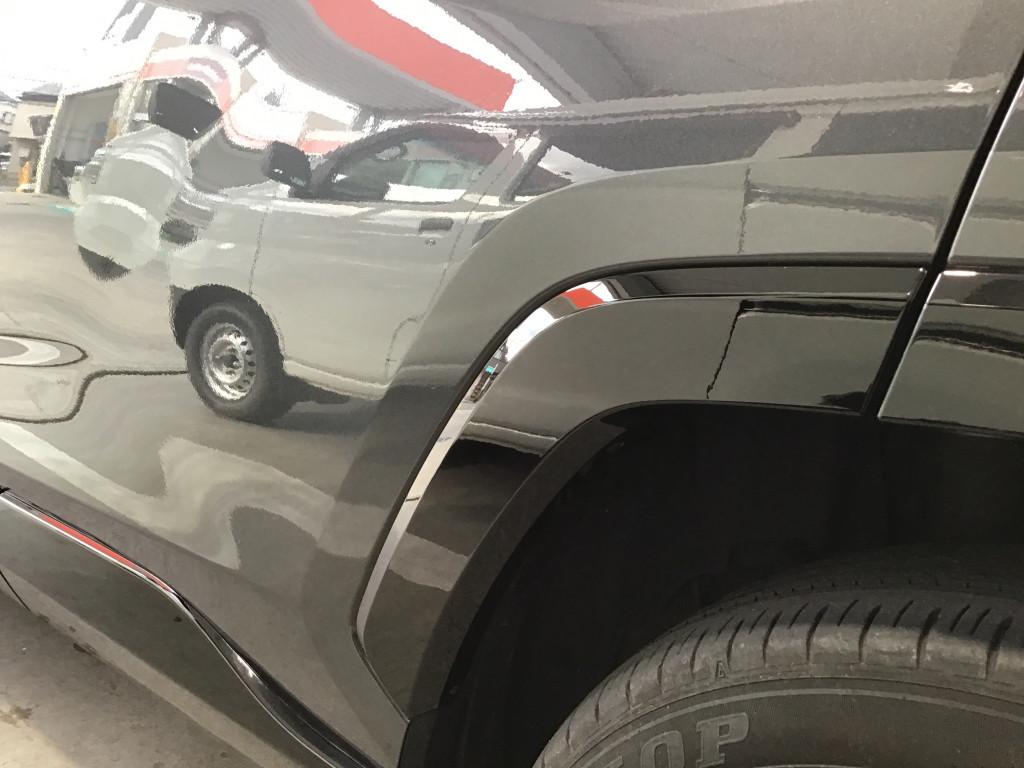  ＲＡＶ４　ＰＨＶ へこみ修理後