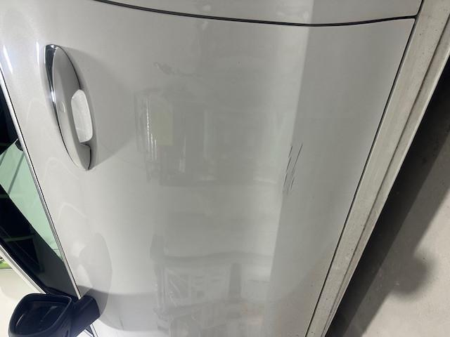  メルセデスベンツ　ＣＬＡクラス へこみ修理前