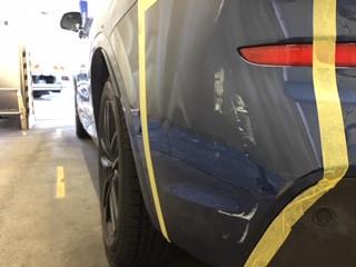  ＢＭＷ　Ｘ３ エグレ修理前