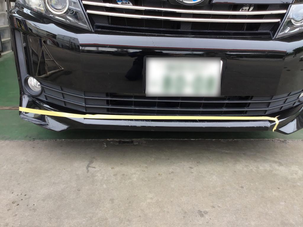  ヴォクシー　ハイブリッド エグレ修理前