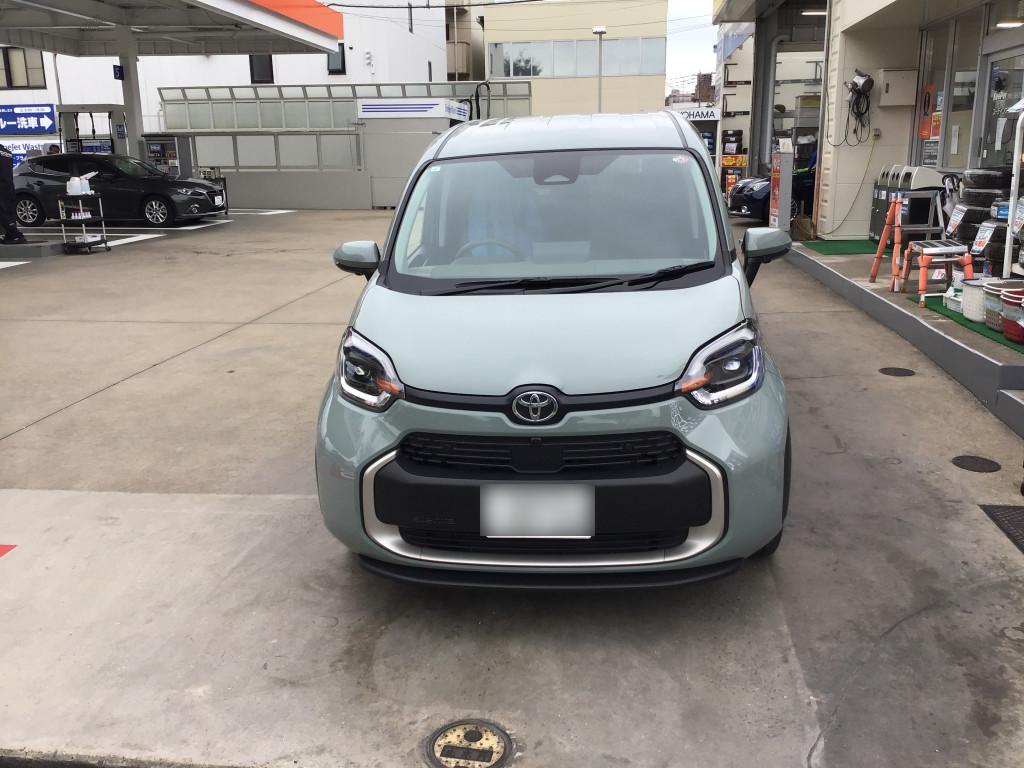 トヨタ シエンタ フェンダー へこみ