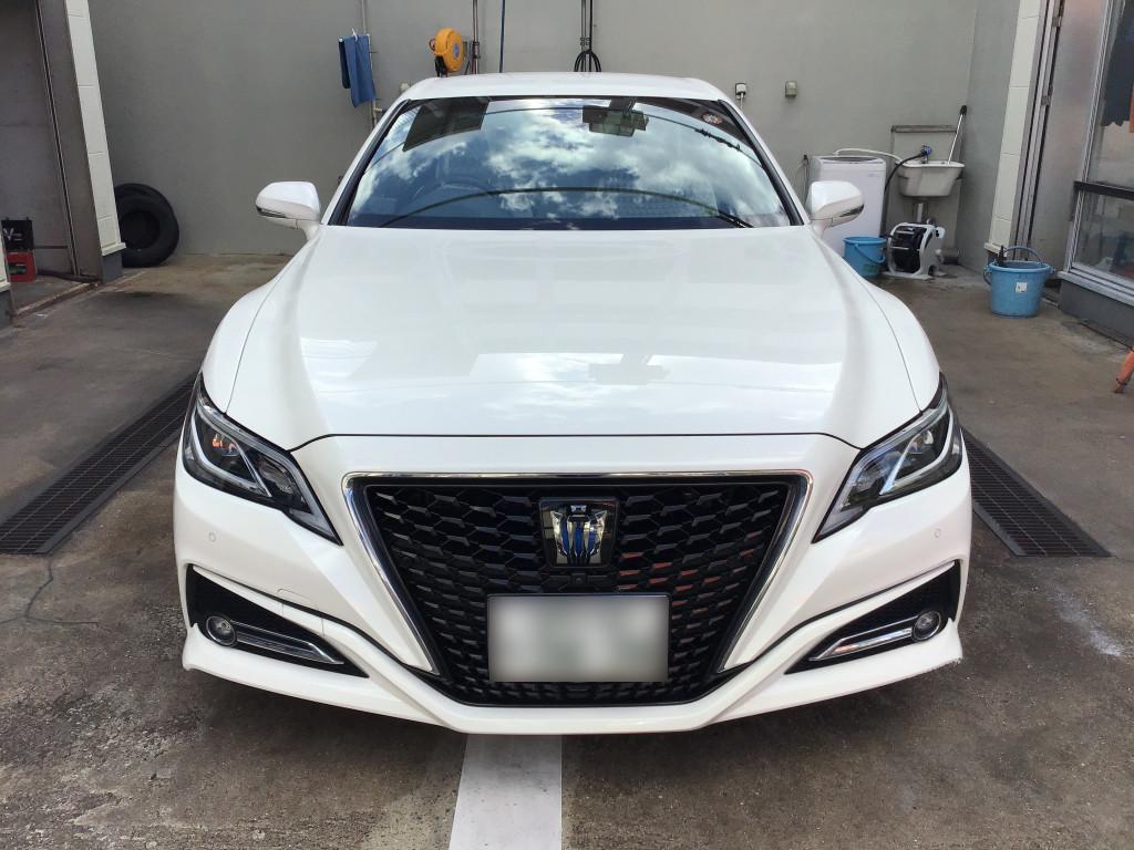 トヨタ クラウン フェンダー へこみ