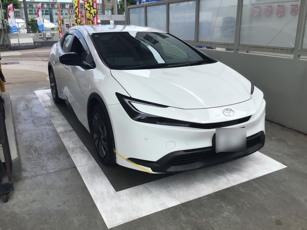 トヨタ プリウス バンパー エグレ