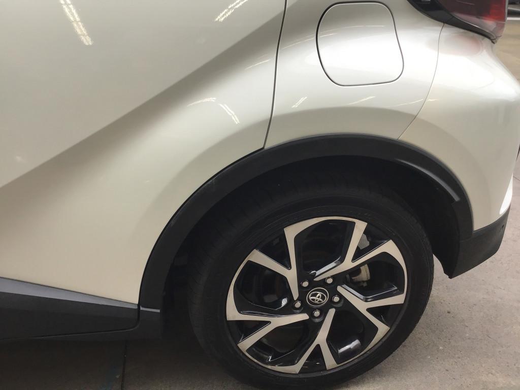  Ｃ－ＨＲ へこみ修理後