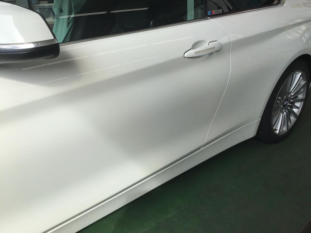  ＢＭＷ　４シリーズ へこみ修理後