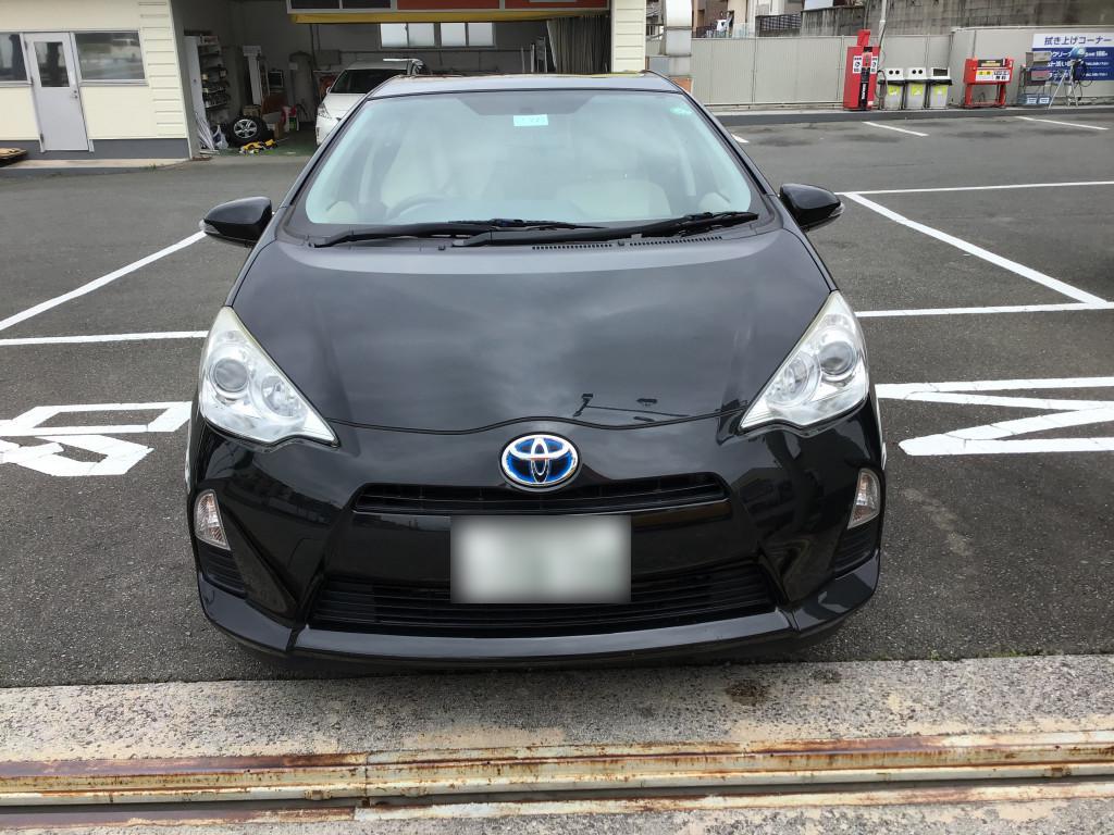 トヨタ アクア フェンダー へこみ