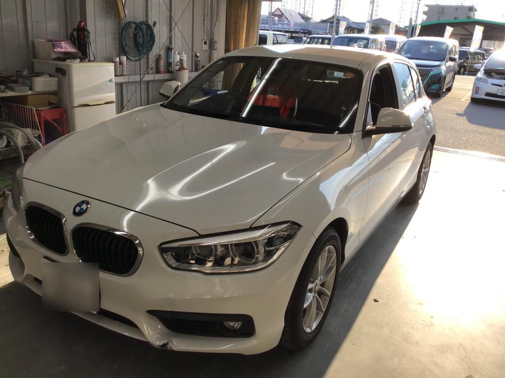 ＢＭＷ ＢＭＷ　ｉＸ１ バンパー へこみ