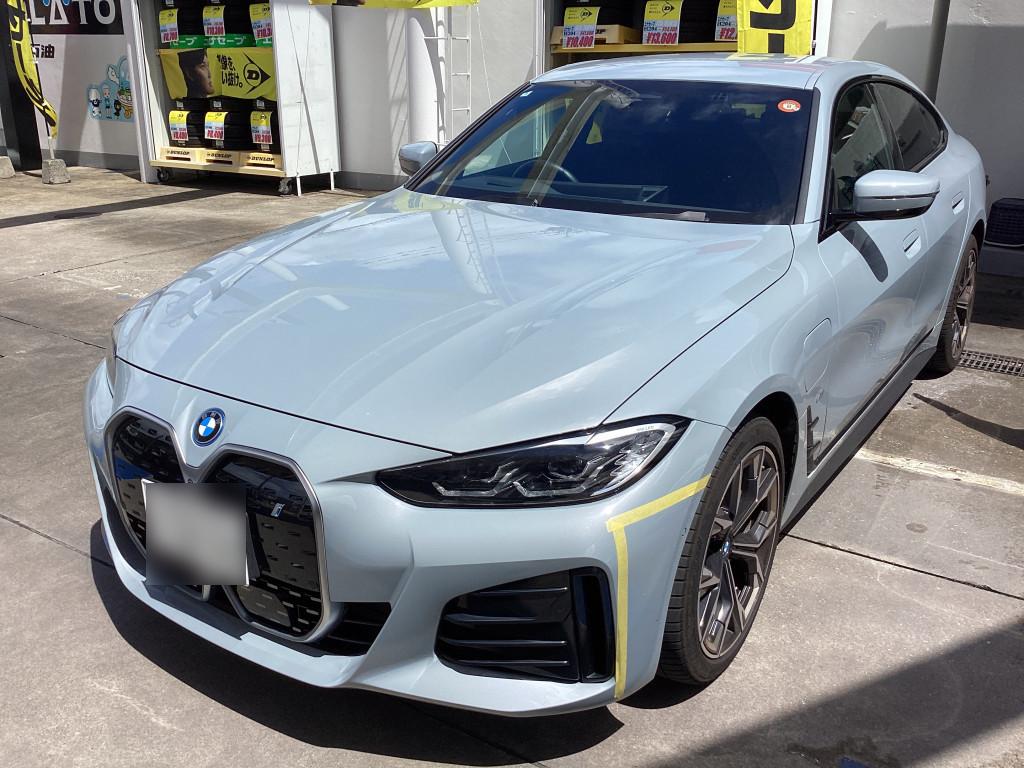  ＢＭＷ　ｉ４ エグレ修理前