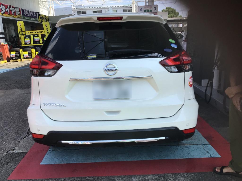 日産 エクストレイル ハッチバック へこみ