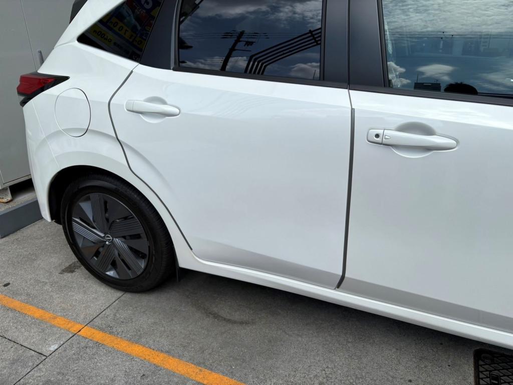 日産 ノート ドア へこみ